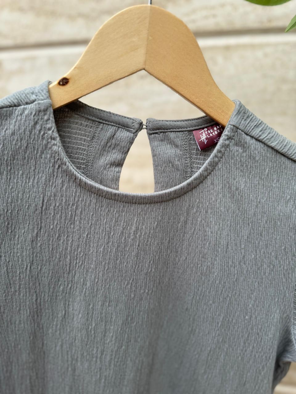 GREY ROUND NECK